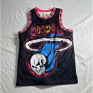 Brand X NBA Miami Heat Basketball Jersey Tank Top Black Pink Skulls Men’s M